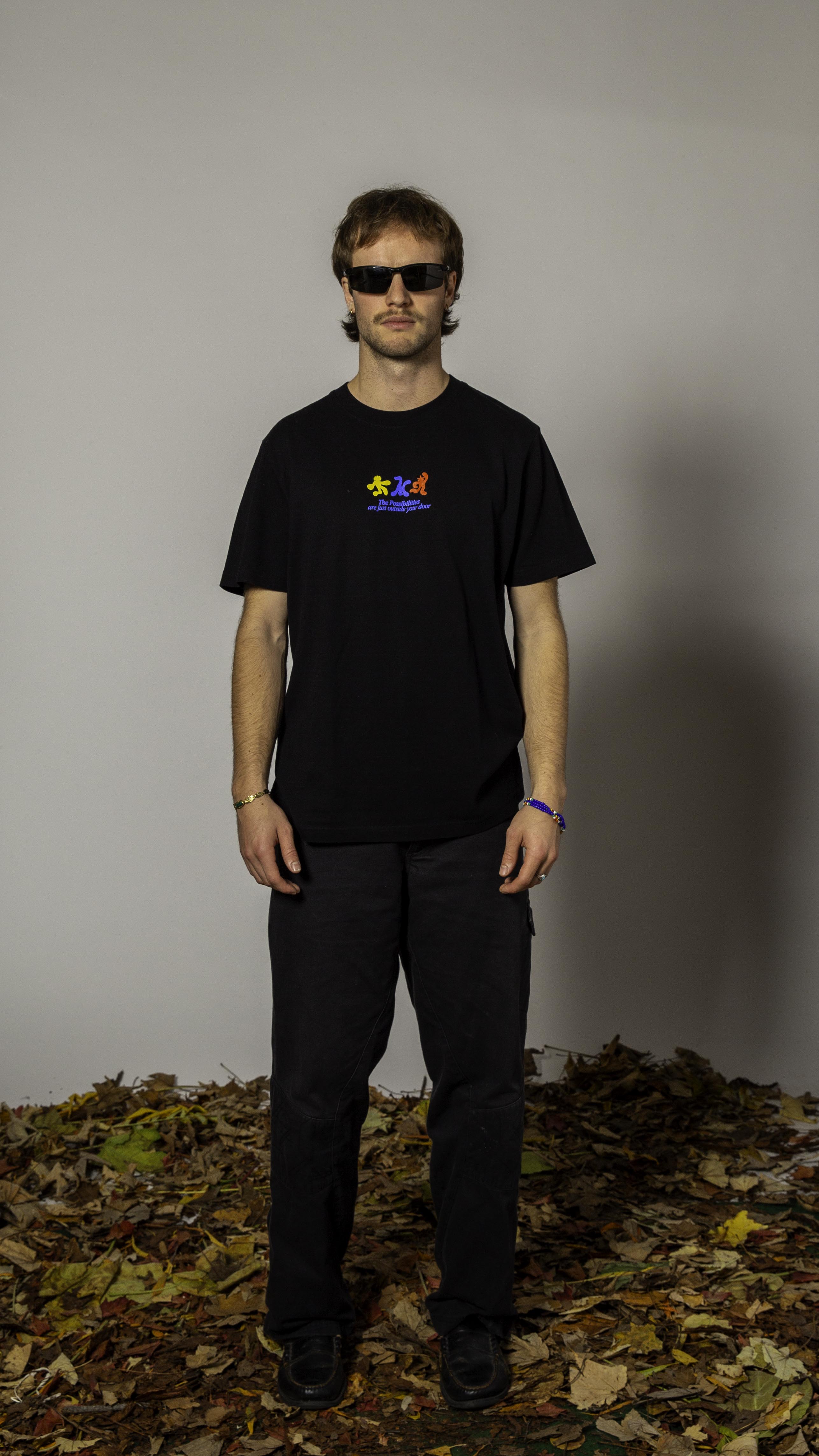 No 56. Dancing Dolls T-shirt 'Black'