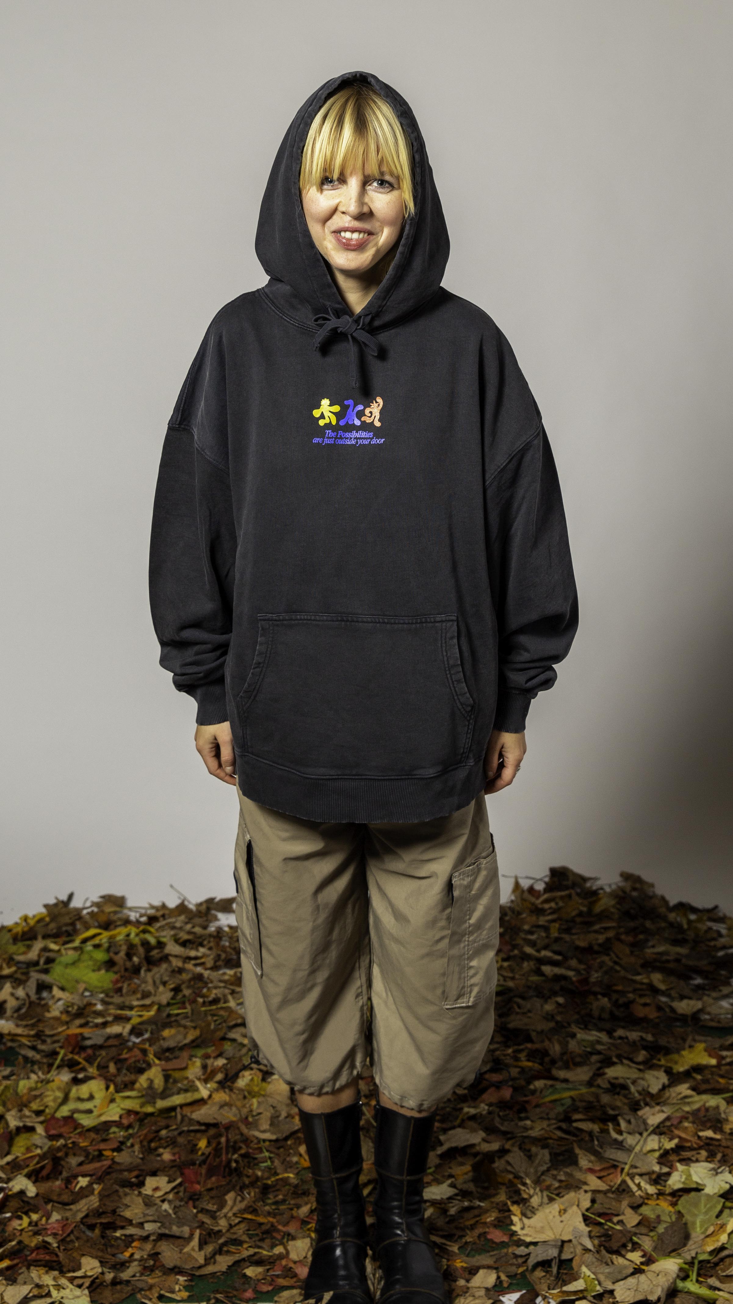 No 62. Dancing Dolls Hoodie 'Black'