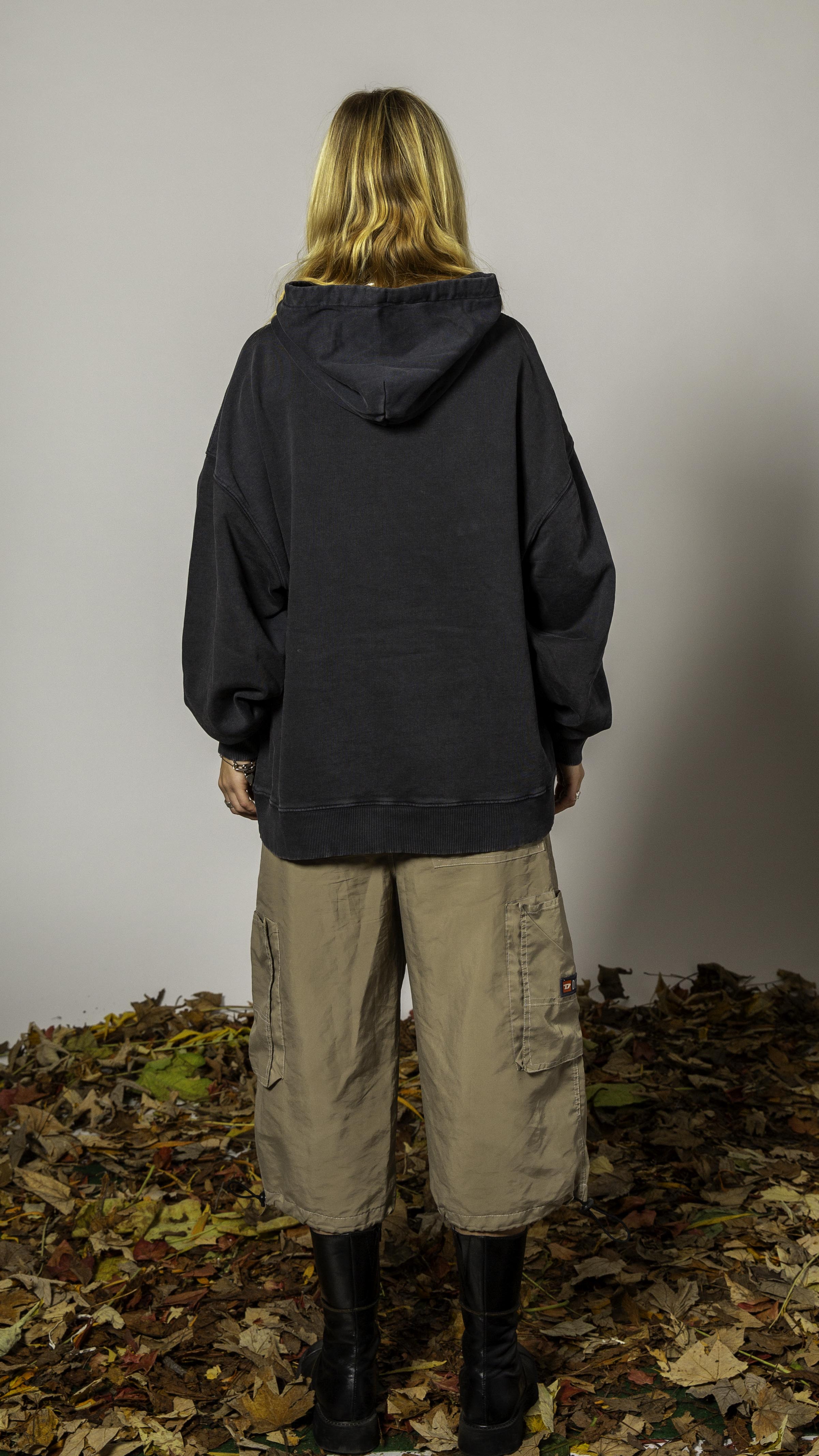 No 62. Dancing Dolls Hoodie 'Black'