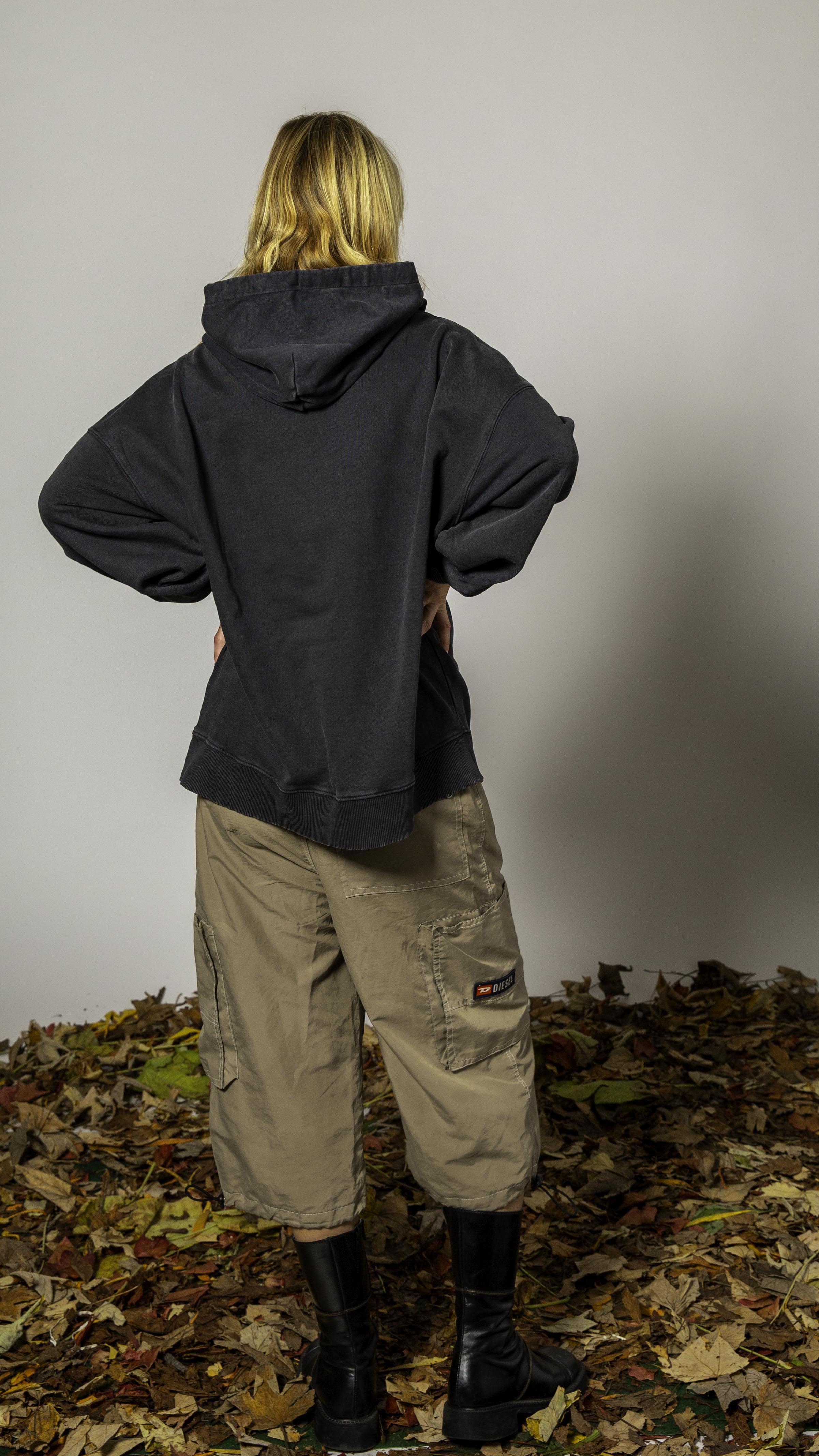 No 62. Dancing Dolls Hoodie 'Black'