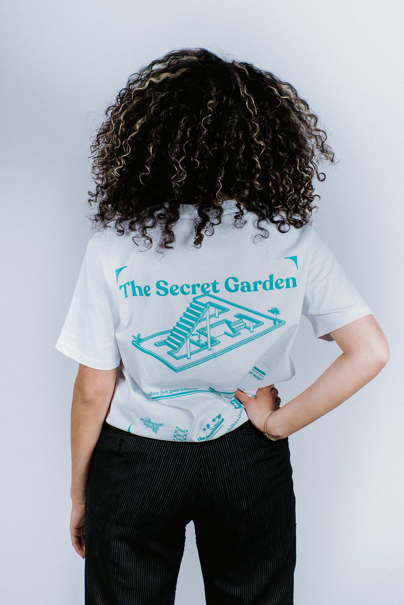 No 8: The Secret Garden T-shirt 'White'